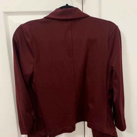 Blazer - Picture 2 of 3